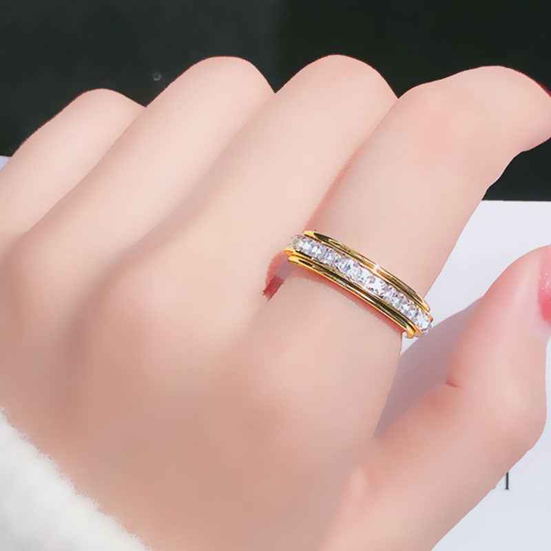 Square Diamond Rotating Starry Titanium Steel Ring For Women - DD Discount Sales
